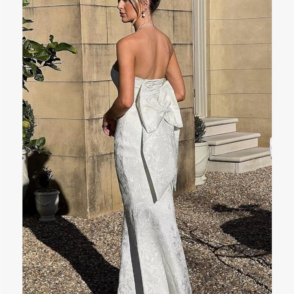 Ivory bridal dress